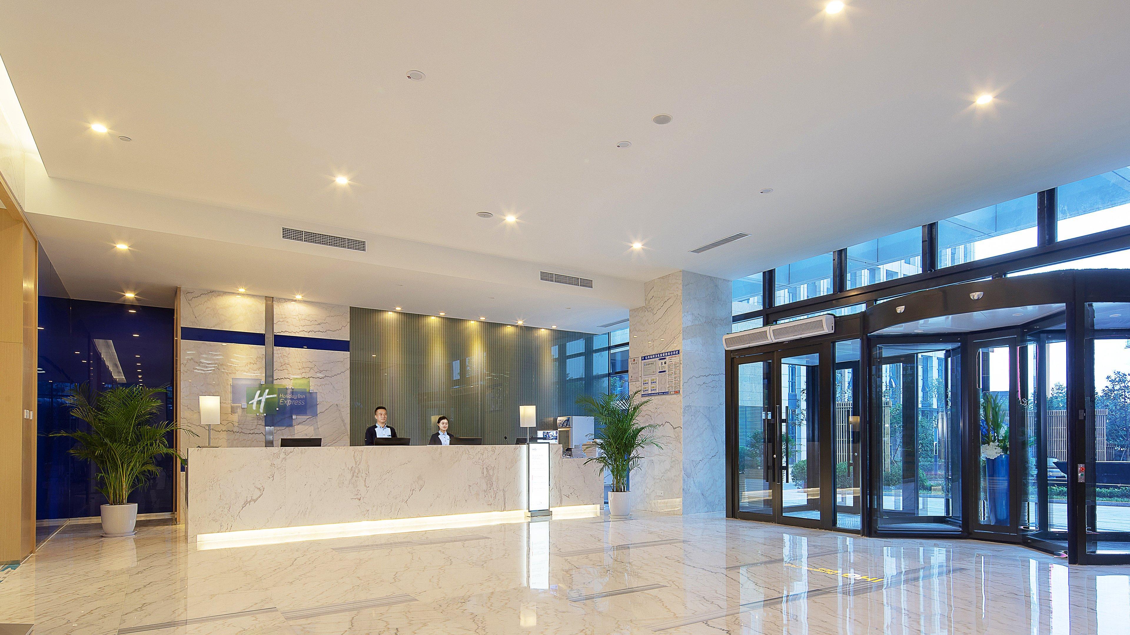 Holiday Inn Express - Qingdao West Coast By Ihg Exterior photo