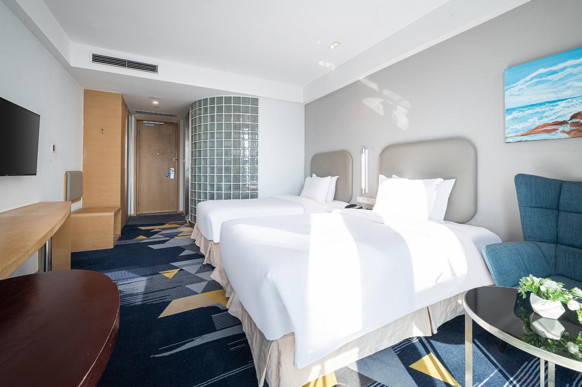Holiday Inn Express - Qingdao West Coast By Ihg Exterior photo