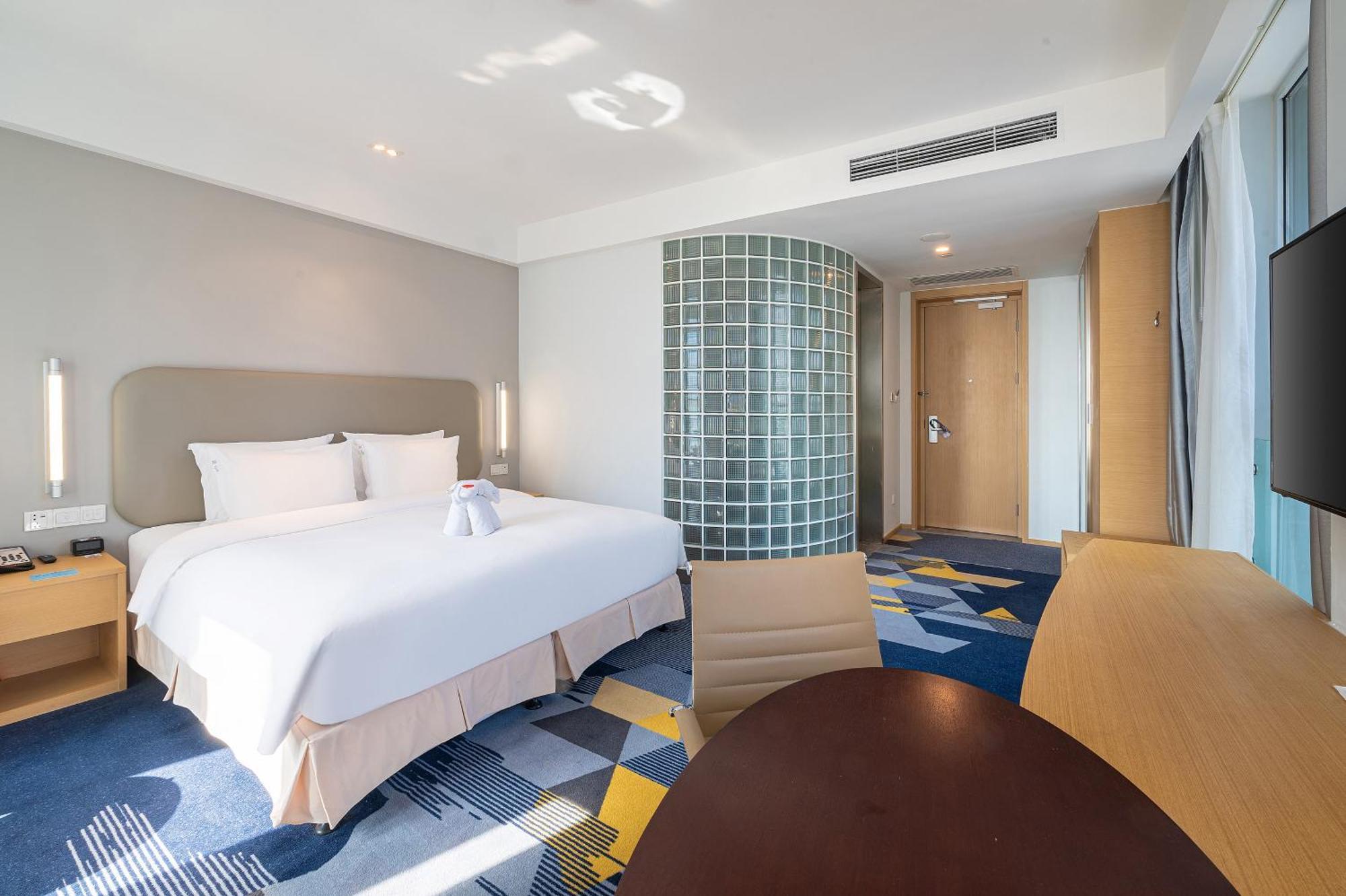 Holiday Inn Express - Qingdao West Coast By Ihg Exterior photo